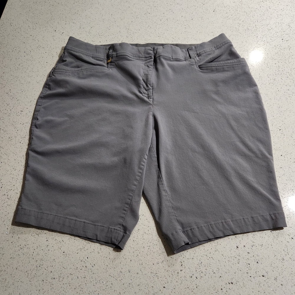 JM Collection Women's Gray Stretch Bermuda Shorts Plus Size 24